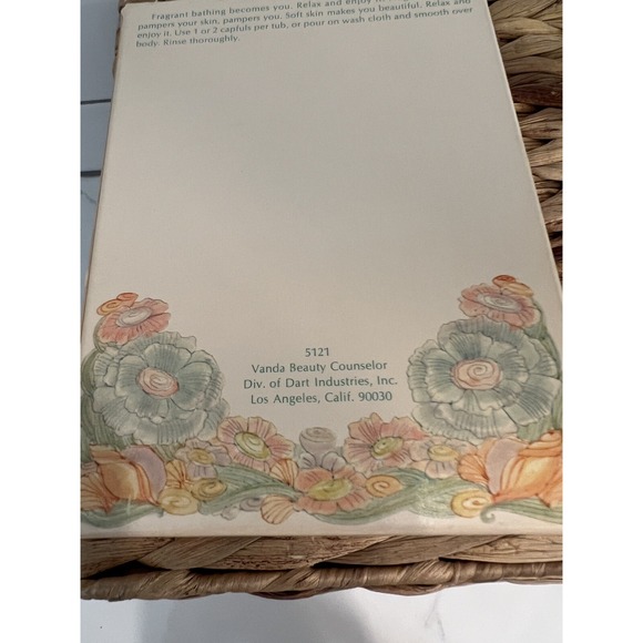 Vanda Soft Soft Bath Oil 5.5 fl oz‎ Vintage Brand New In Box - Picture 3 of 6
